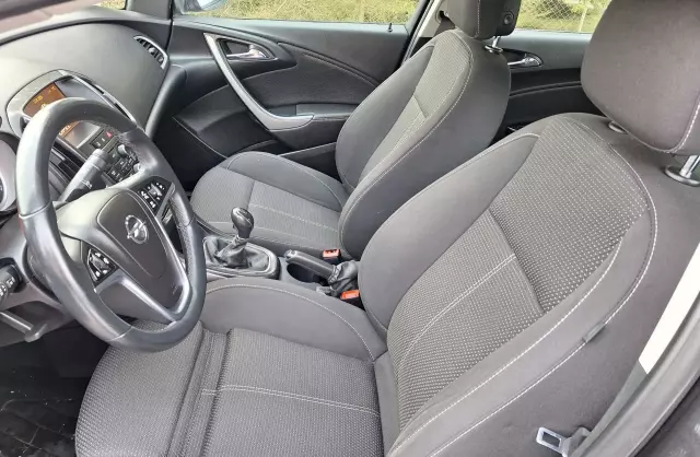 OPEL Astra 1.7 CDTI (110 KM)