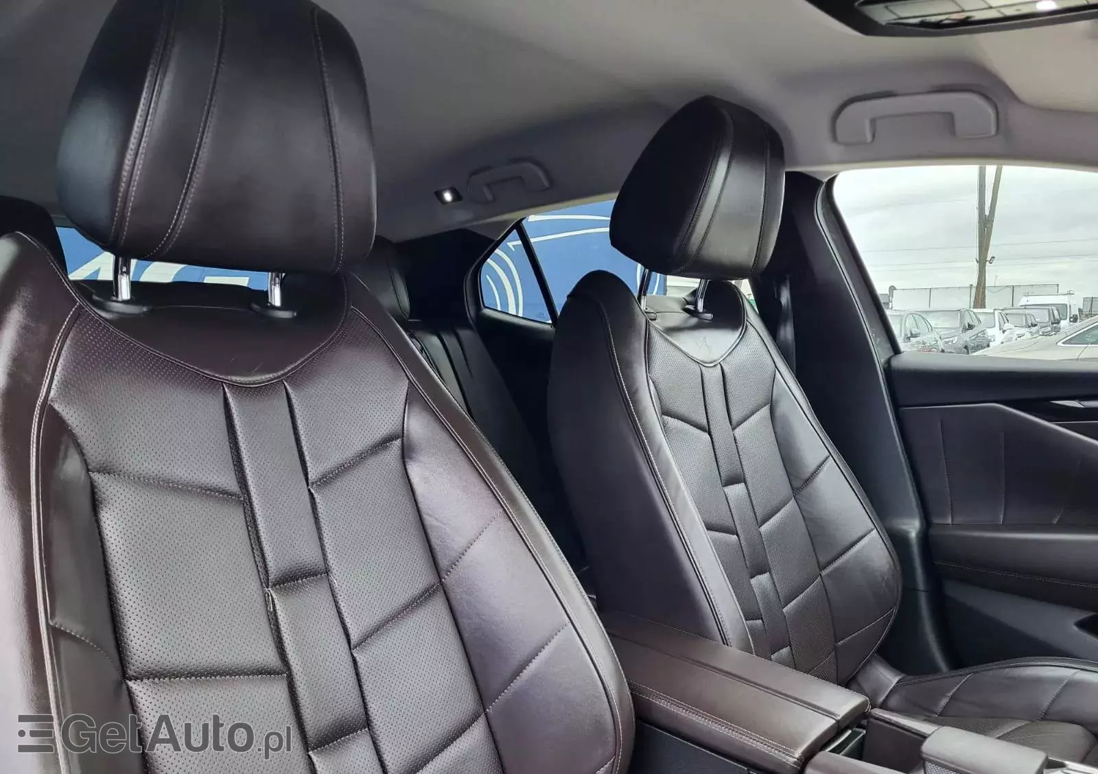 CITROËN DS4 E-TENSE 225 BASTILLE