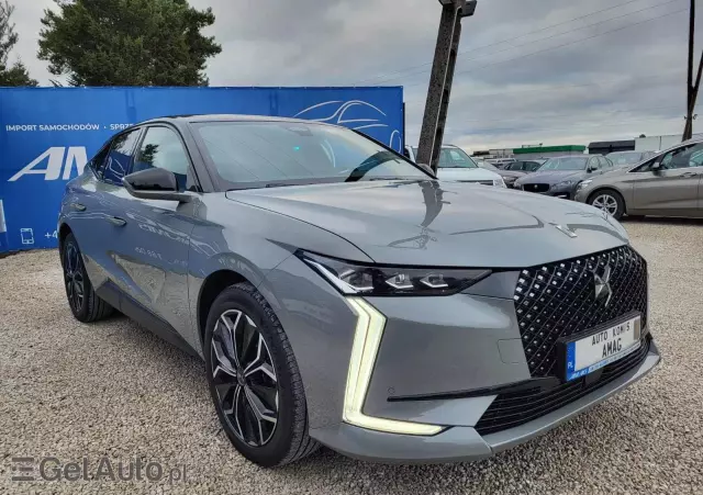 CITROËN DS4 E-TENSE 225 BASTILLE