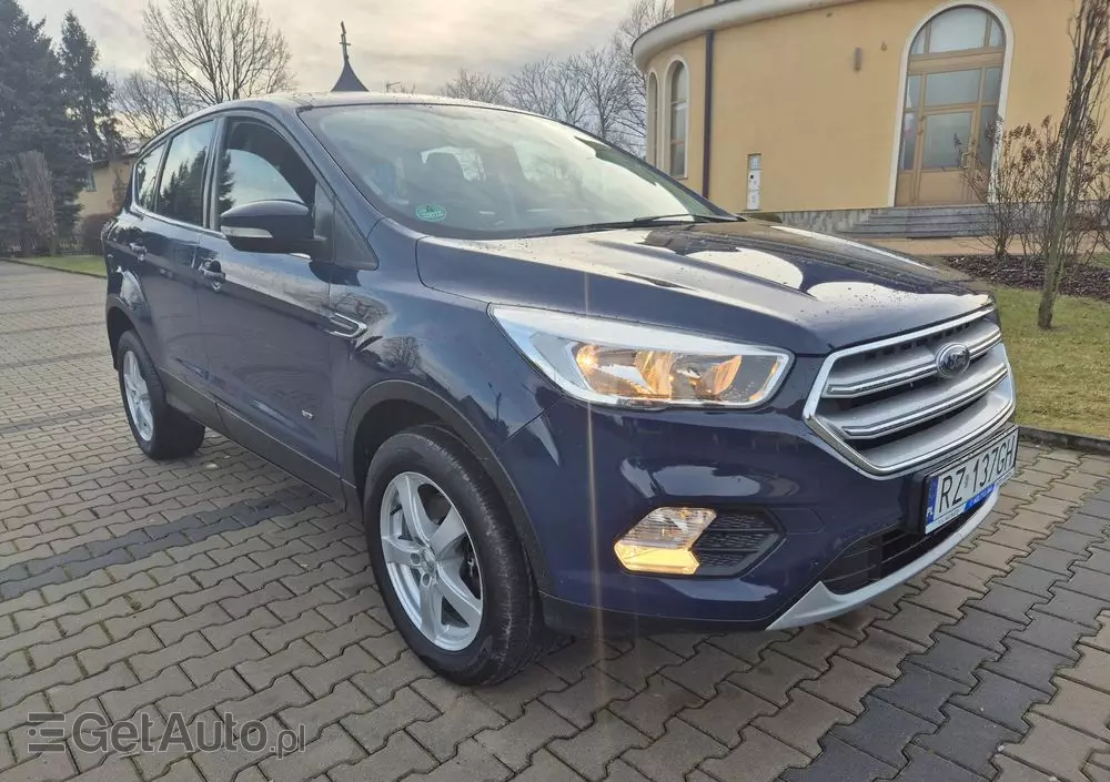 FORD Kuga 1.5 EcoBoost AWD Titanium ASS