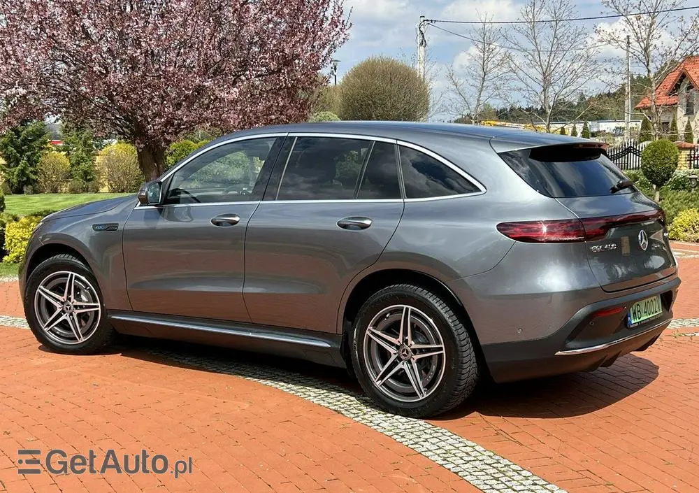 MERCEDES-BENZ EQC 