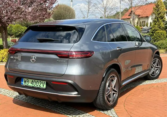 MERCEDES-BENZ EQC 