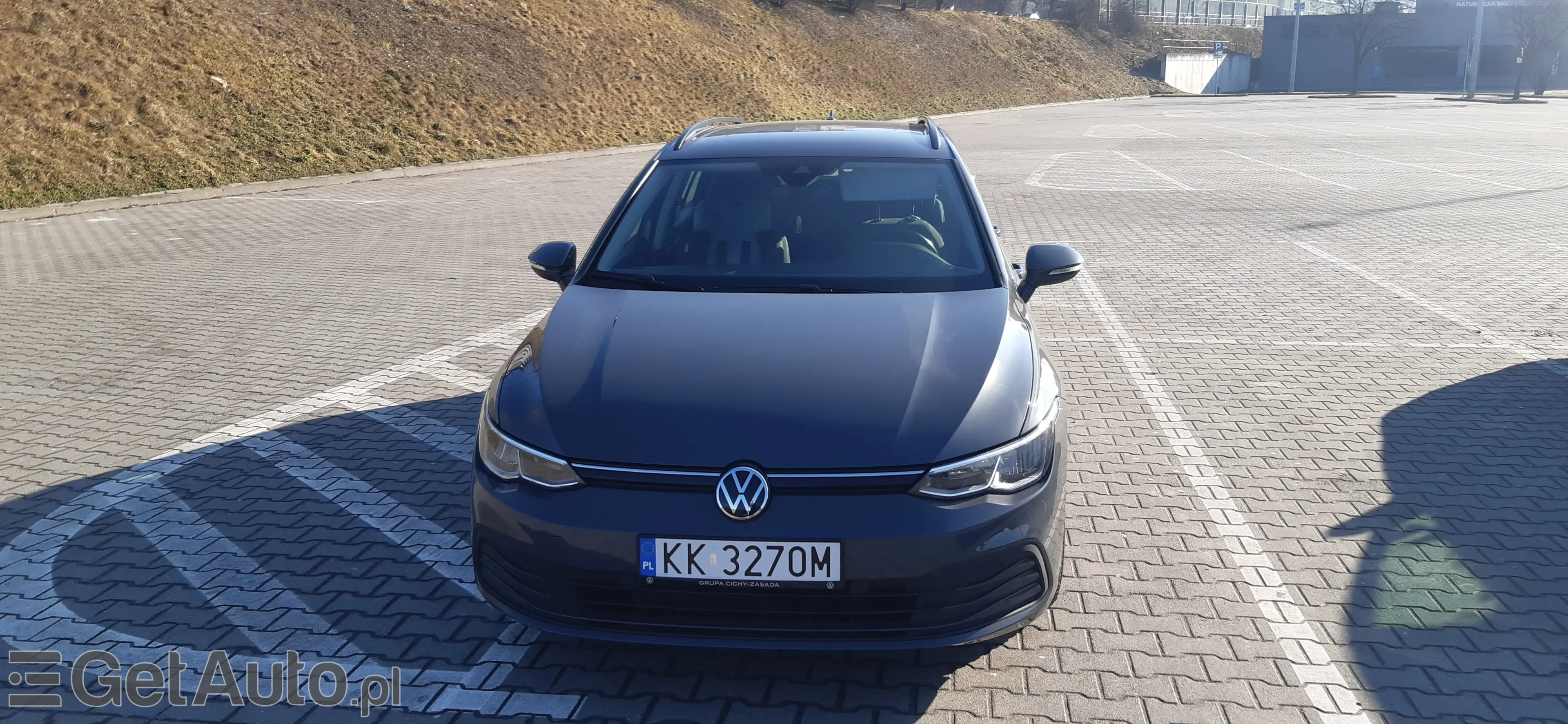VOLKSWAGEN Golf Life