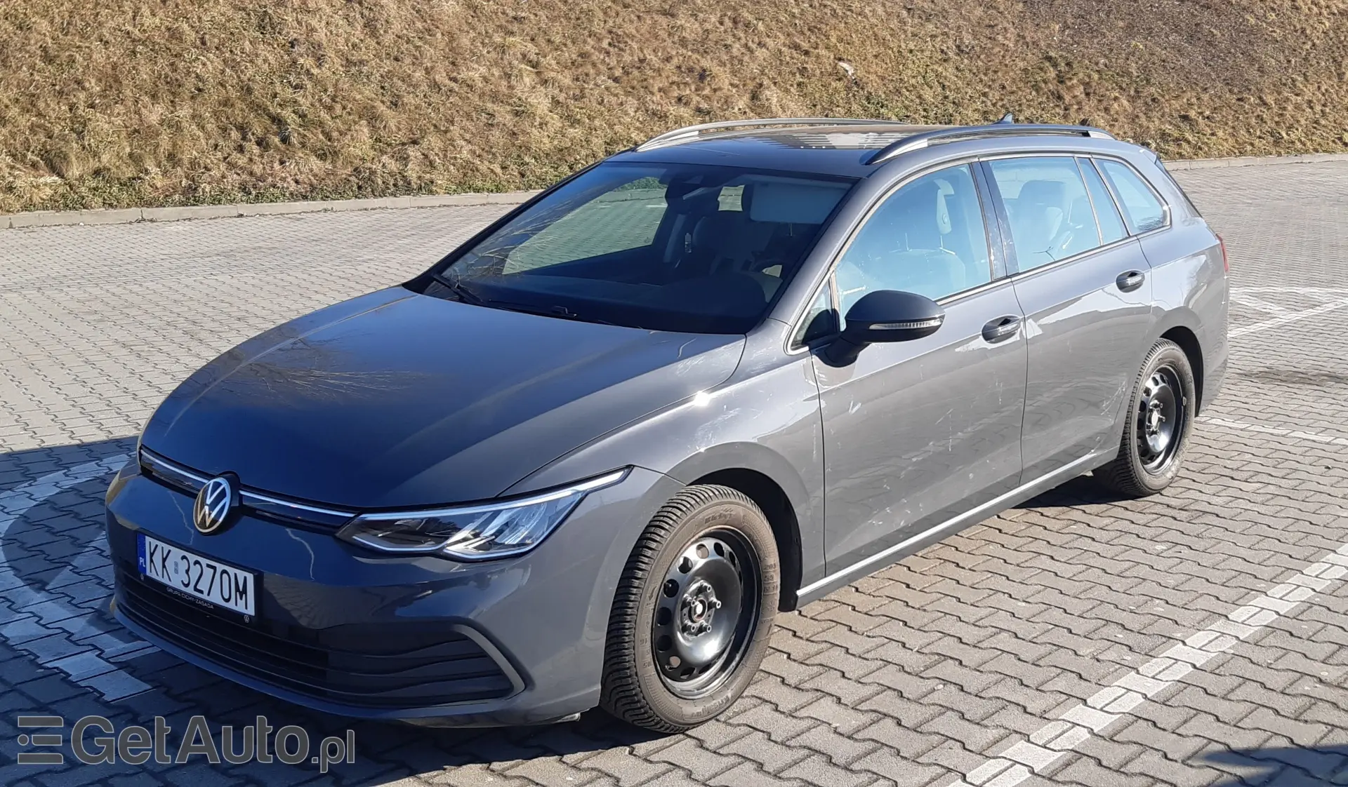 VOLKSWAGEN Golf Life