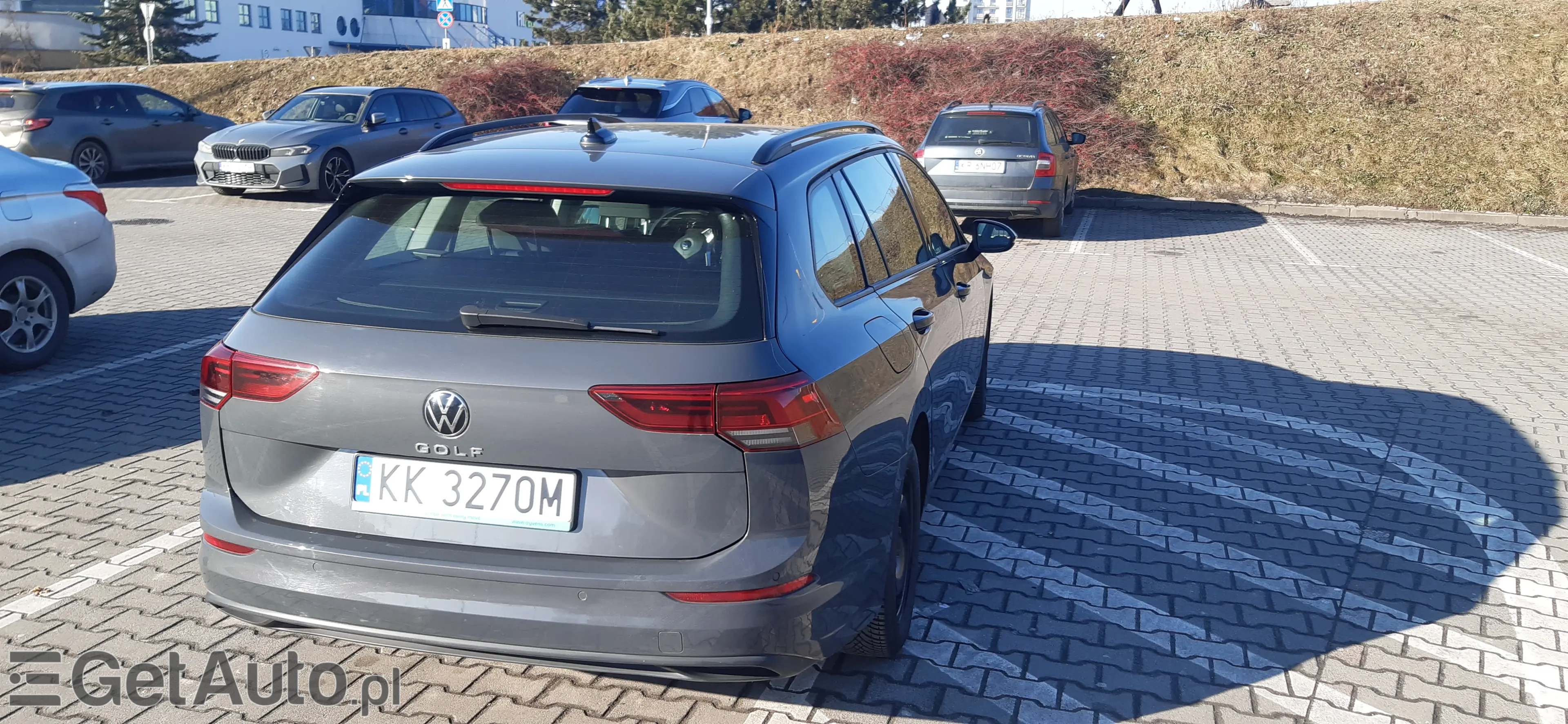 VOLKSWAGEN Golf Life