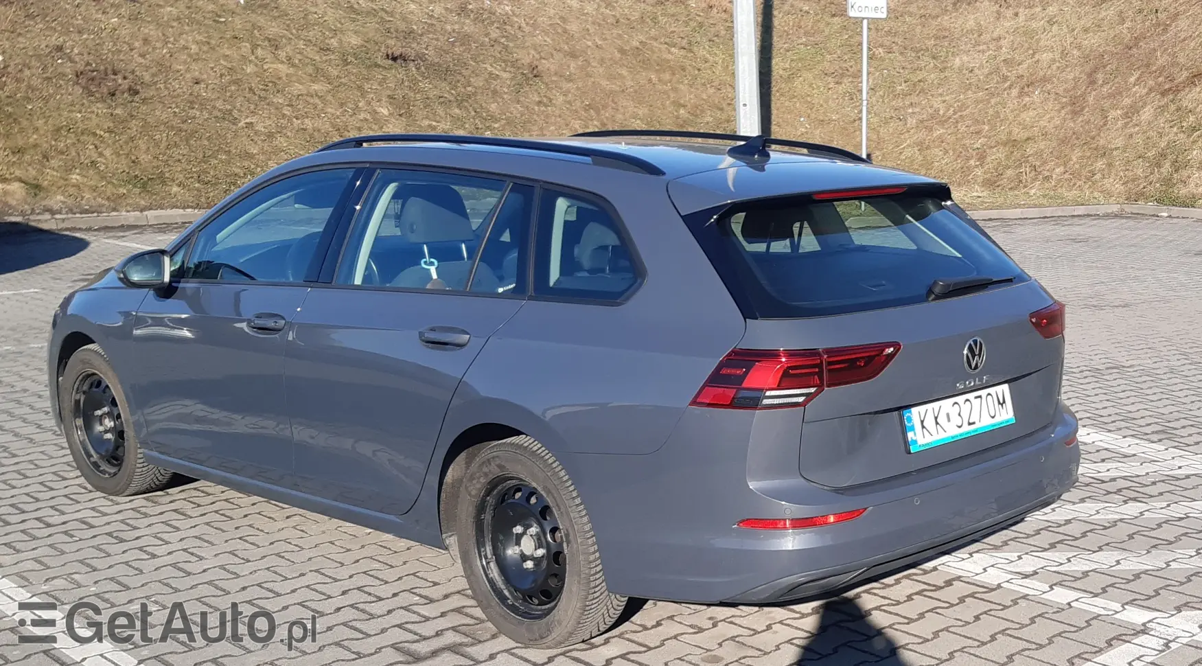 VOLKSWAGEN Golf Life