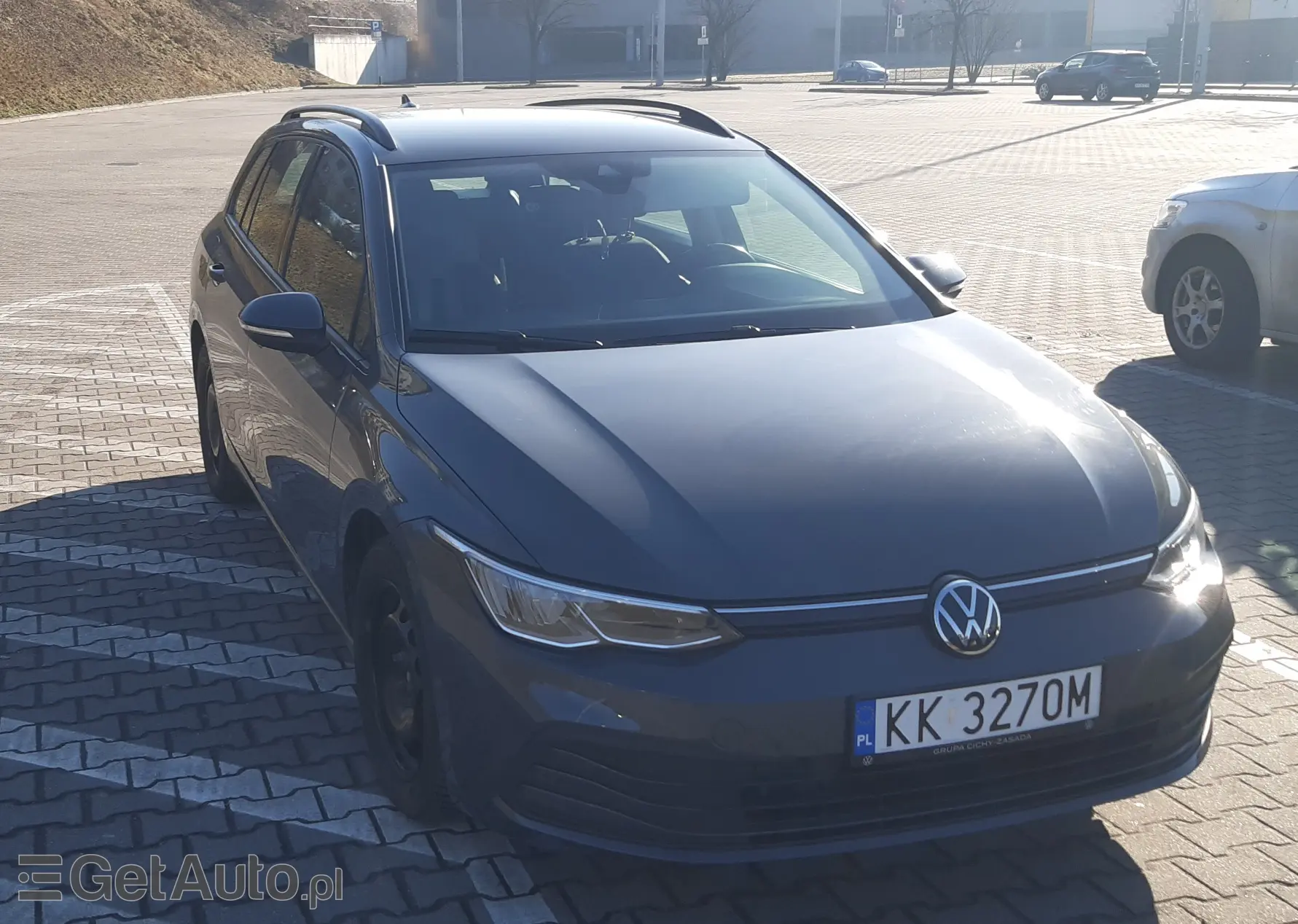 VOLKSWAGEN Golf Life