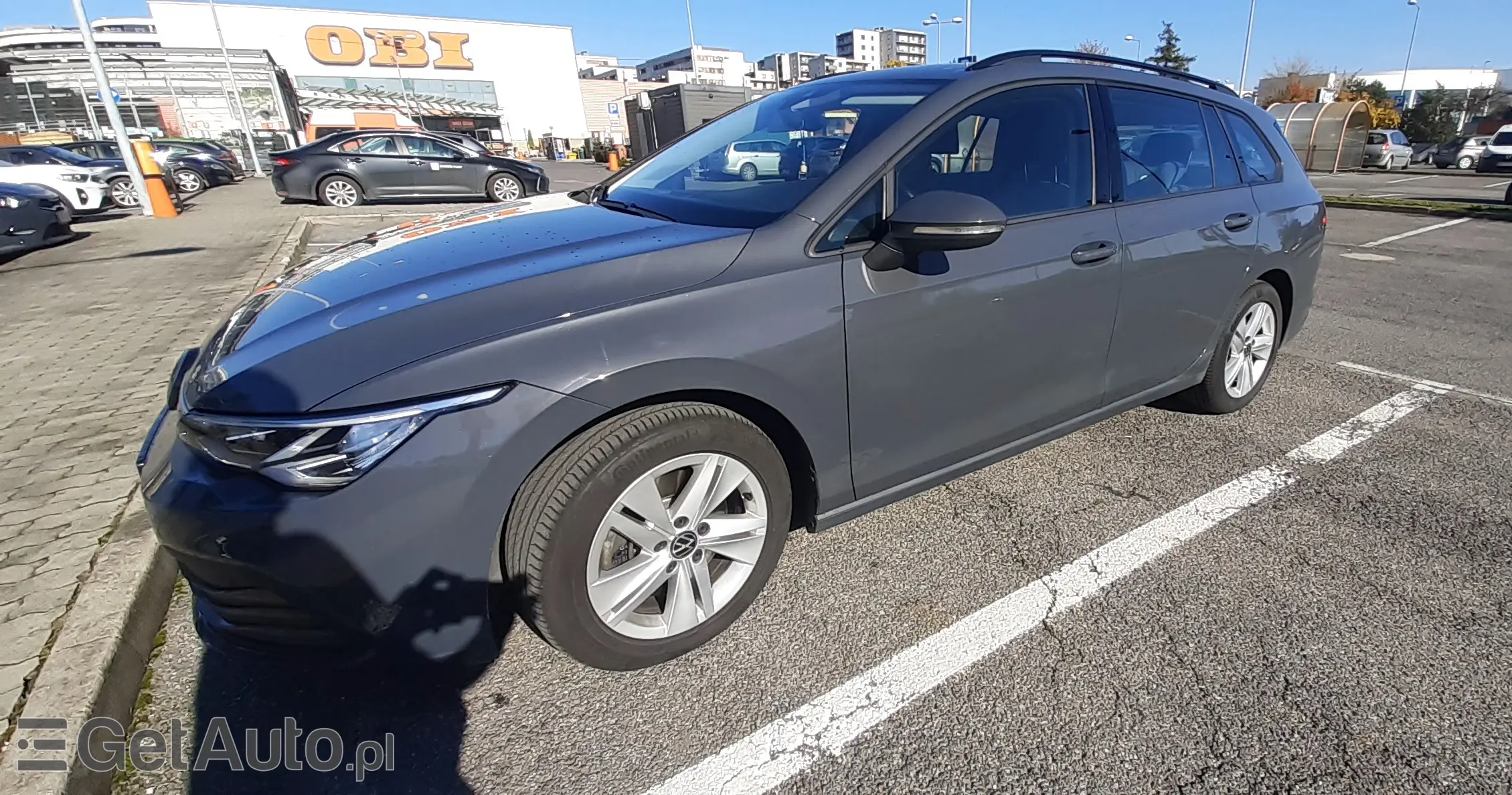 VOLKSWAGEN Golf Life