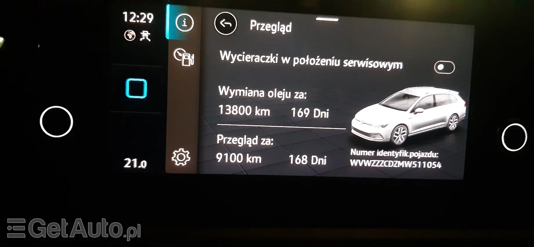 VOLKSWAGEN Golf Life