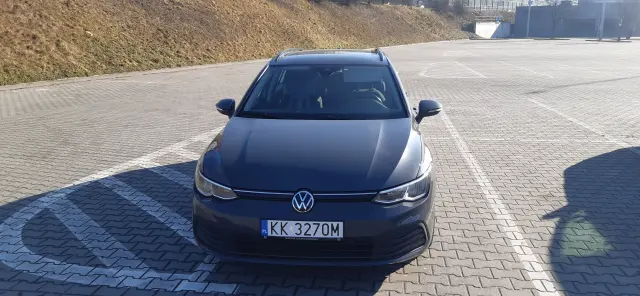 VOLKSWAGEN Golf Life