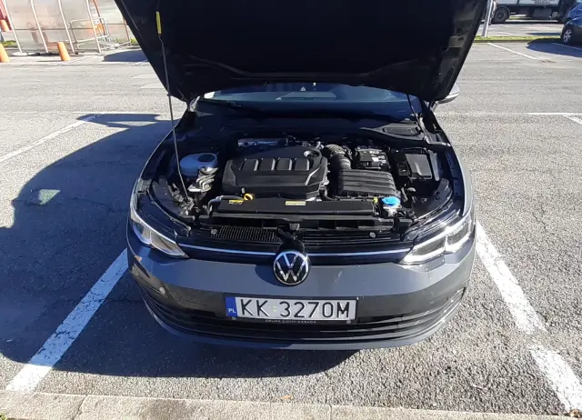 VOLKSWAGEN Golf Life