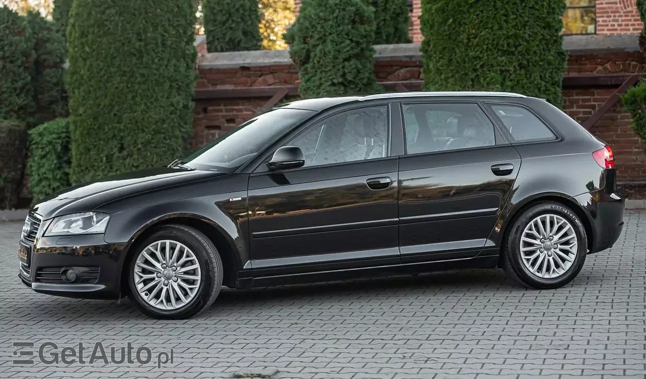 AUDI A3 1.8 TFSI Sportback quattro S line Sportpaket