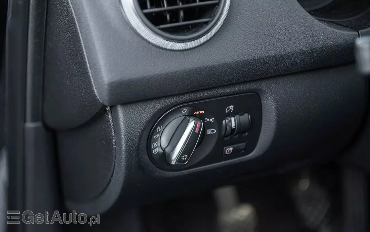 AUDI A3 1.8 TFSI Sportback quattro S line Sportpaket