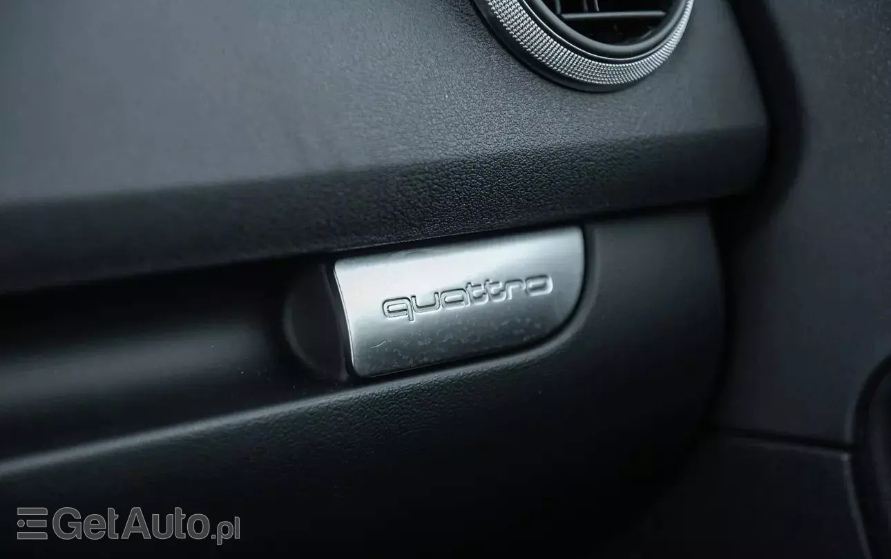 AUDI A3 1.8 TFSI Sportback quattro S line Sportpaket