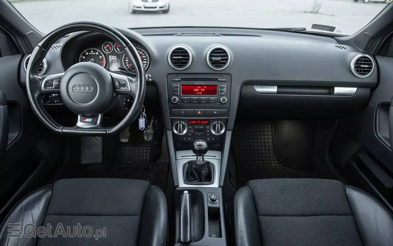 AUDI A3 1.8 TFSI Sportback quattro S line Sportpaket