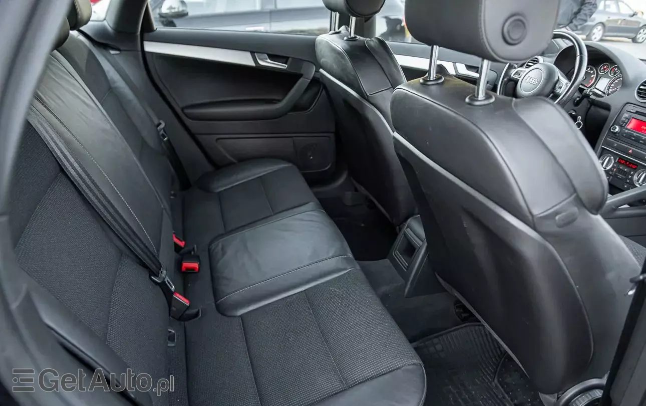 AUDI A3 1.8 TFSI Sportback quattro S line Sportpaket