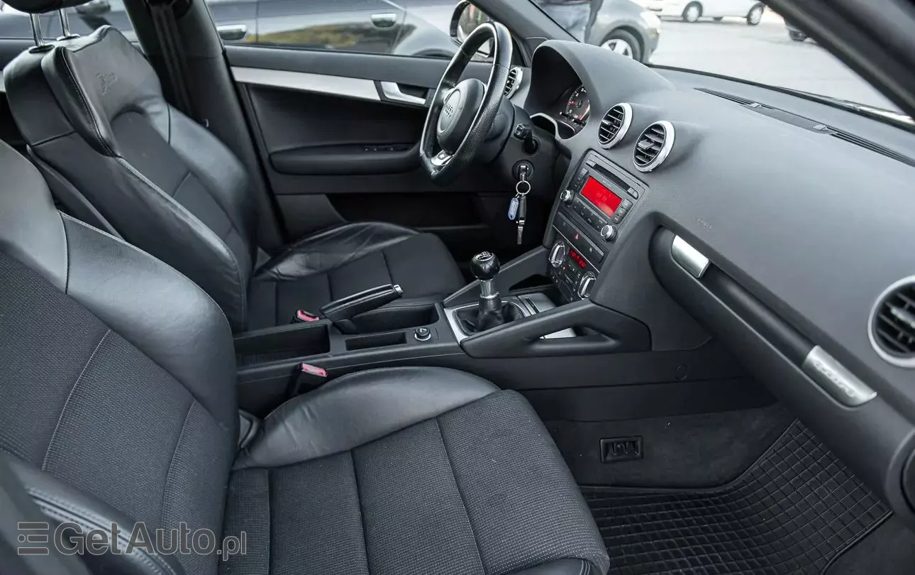 AUDI A3 1.8 TFSI Sportback quattro S line Sportpaket