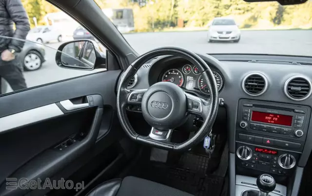 AUDI A3 1.8 TFSI Sportback quattro S line Sportpaket