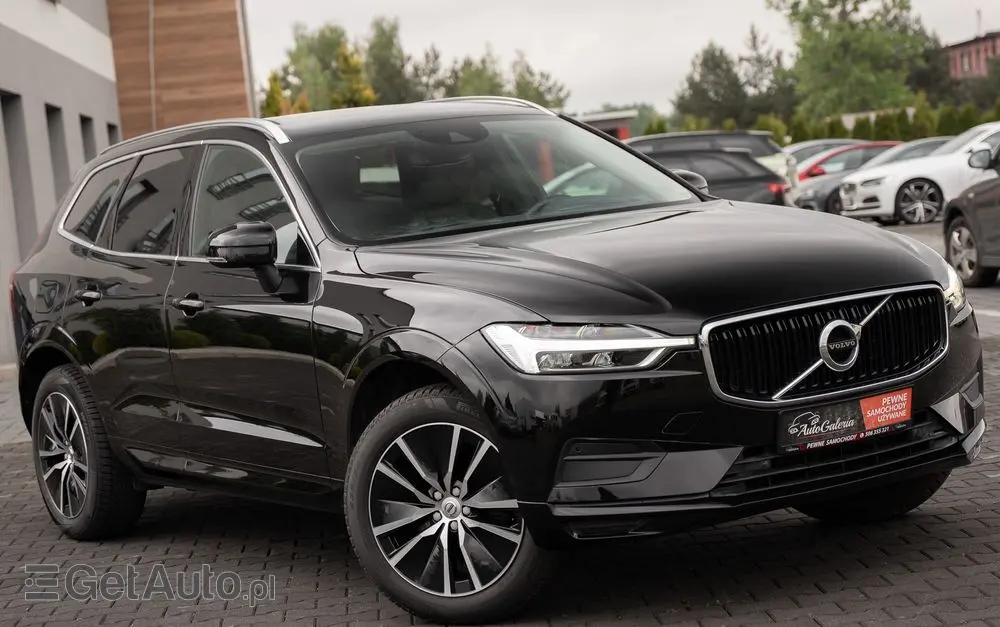 VOLVO XC 60 D3 Drive-E Momentum