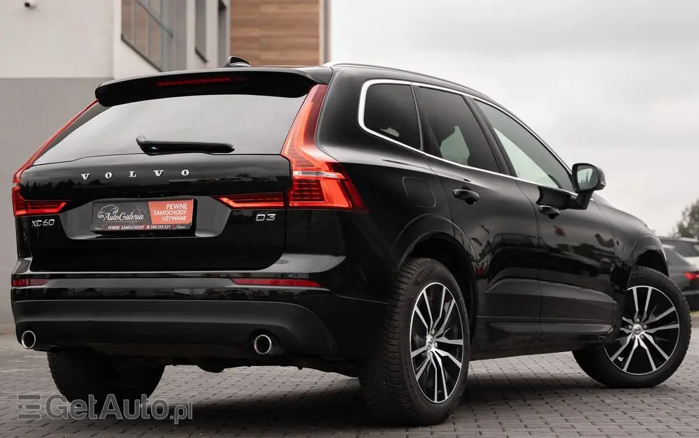 VOLVO XC 60 D3 Drive-E Momentum