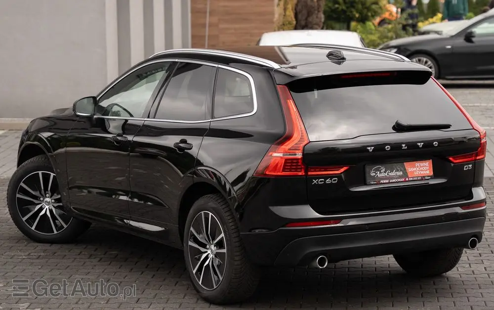 VOLVO XC 60 D3 Drive-E Momentum