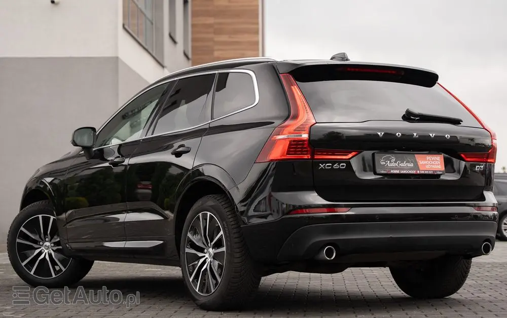 VOLVO XC 60 D3 Drive-E Momentum
