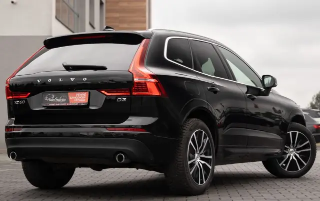 VOLVO XC 60 D3 Drive-E Momentum