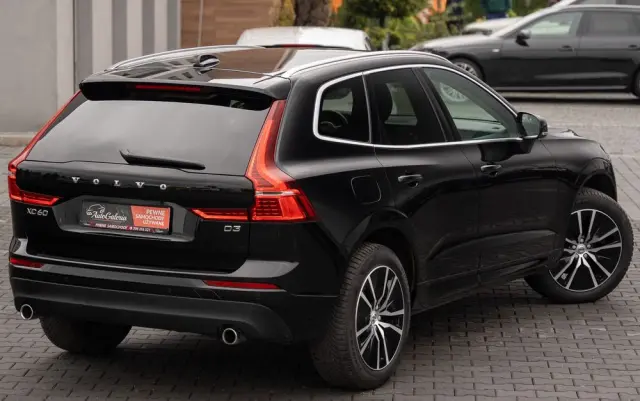 VOLVO XC 60 D3 Drive-E Momentum