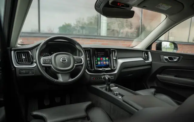 VOLVO XC 60 D3 Drive-E Momentum