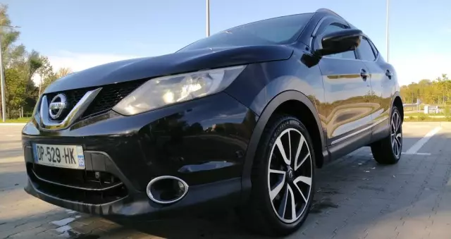 NISSAN Qashqai 1.6 dCi Xtronic TEKNA+