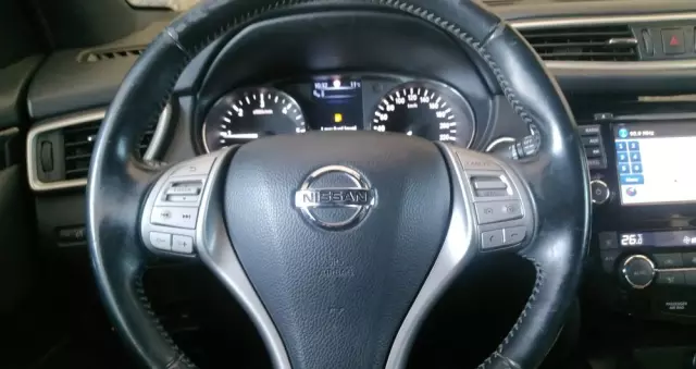 NISSAN Qashqai 1.6 dCi Xtronic TEKNA+