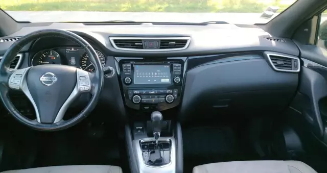 NISSAN Qashqai 1.6 dCi Xtronic TEKNA+