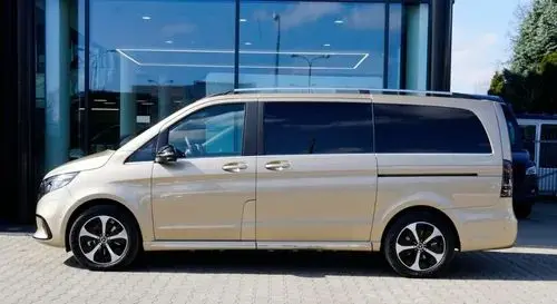 MERCEDES-BENZ EQV 