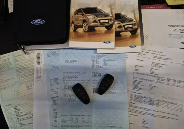 FORD Kuga 