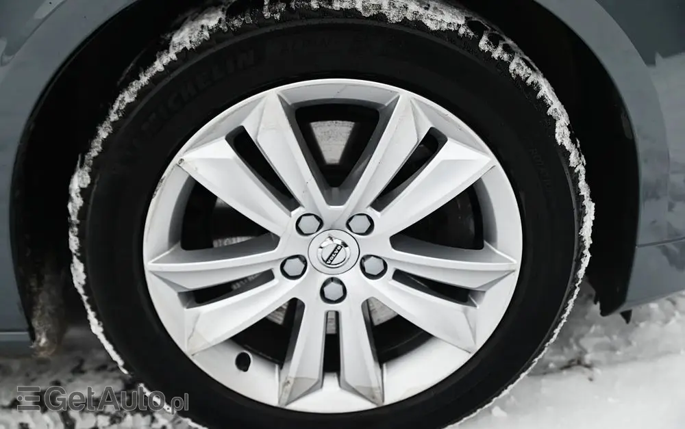 VOLVO V60 B4 D Geartronic Momentum Pro