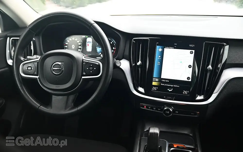 VOLVO V60 B4 D Geartronic Momentum Pro