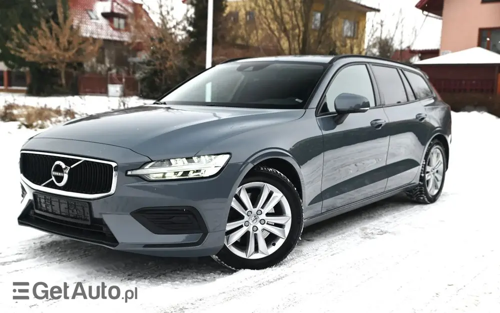 VOLVO V60 B4 D Geartronic Momentum Pro