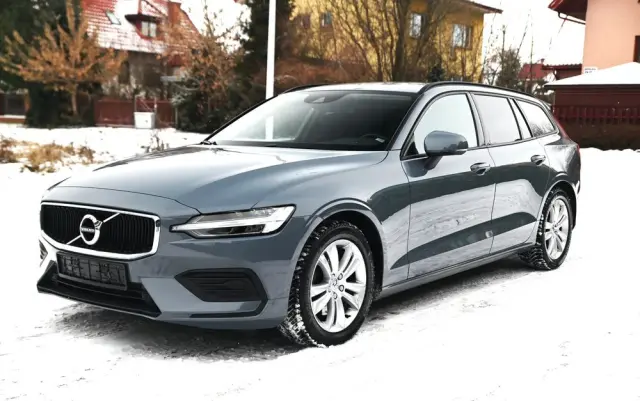 VOLVO V60 B4 D Geartronic Momentum Pro
