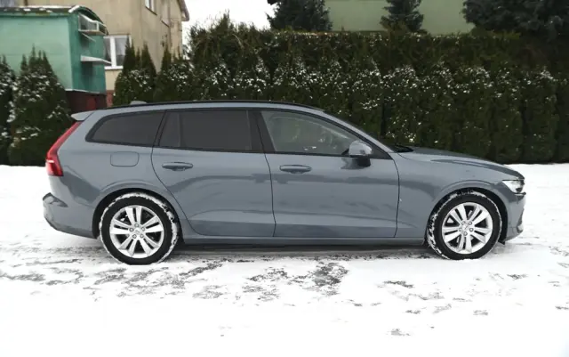 VOLVO V60 B4 D Geartronic Momentum Pro