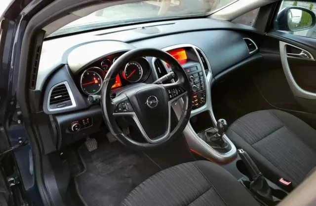 OPEL Astra 