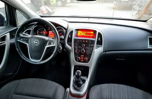 OPEL Astra 