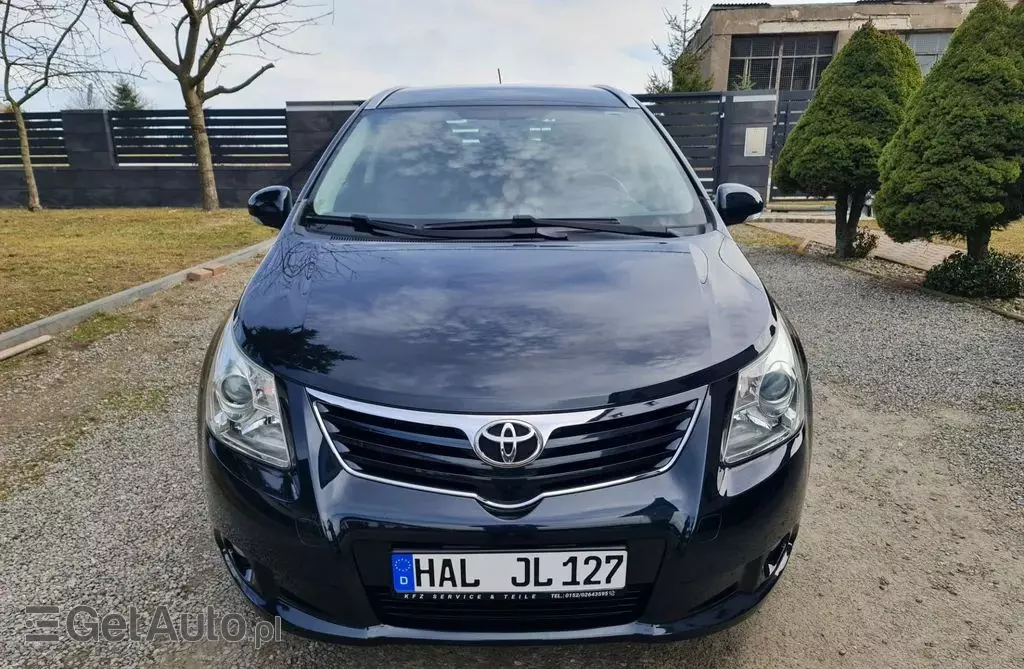 TOYOTA Avensis 