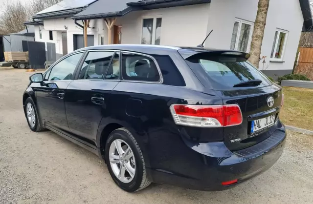 TOYOTA Avensis 