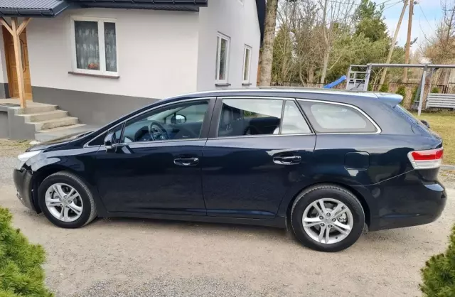 TOYOTA Avensis 