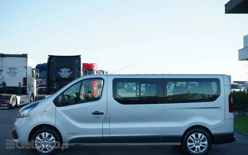 RENAULT TRAFIC 125 DCI  / BUS / 9 MIEJSC / 2017 ROK / POLSKI SALON / SERWISOWANY 