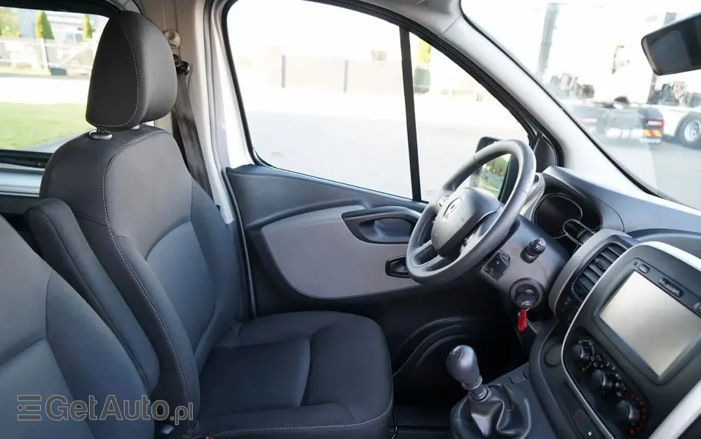 RENAULT TRAFIC 125 DCI  / BUS / 9 MIEJSC / 2017 ROK / POLSKI SALON / SERWISOWANY 