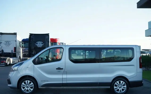 RENAULT TRAFIC 125 DCI  / BUS / 9 MIEJSC / 2017 ROK / POLSKI SALON / SERWISOWANY 