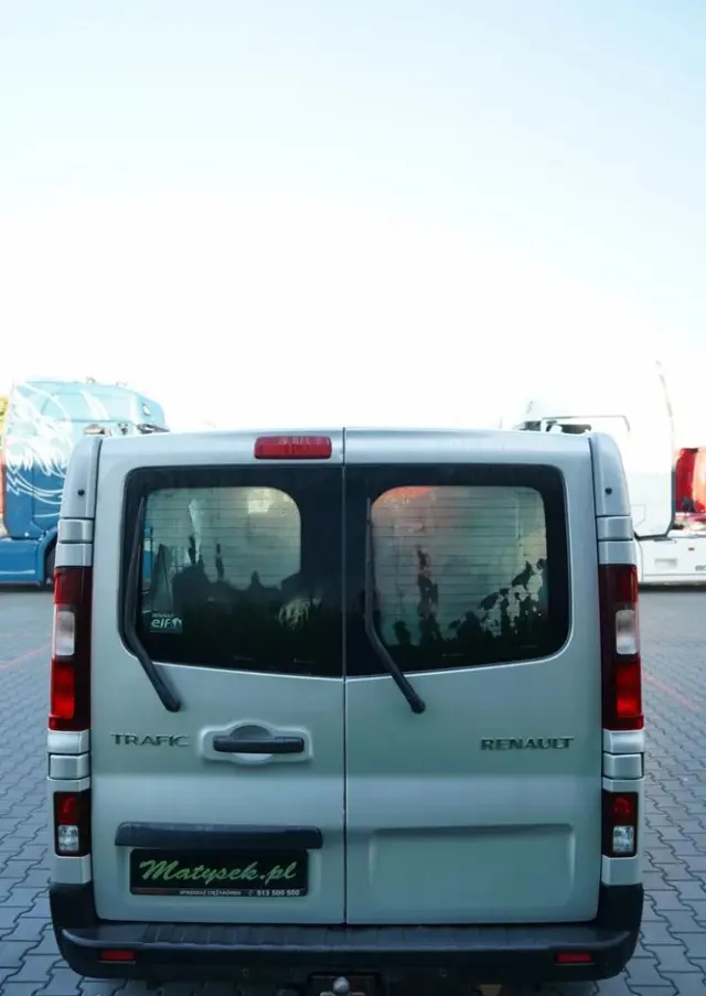 RENAULT TRAFIC 125 DCI  / BUS / 9 MIEJSC / 2017 ROK / POLSKI SALON / SERWISOWANY 