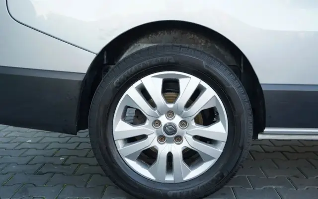 RENAULT TRAFIC 125 DCI  / BUS / 9 MIEJSC / 2017 ROK / POLSKI SALON / SERWISOWANY 