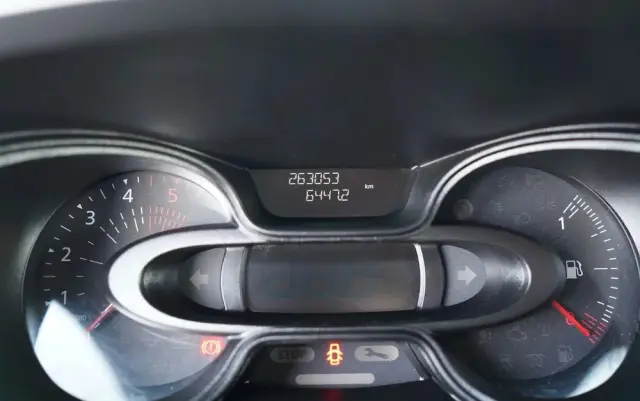 RENAULT TRAFIC 125 DCI  / BUS / 9 MIEJSC / 2017 ROK / POLSKI SALON / SERWISOWANY 